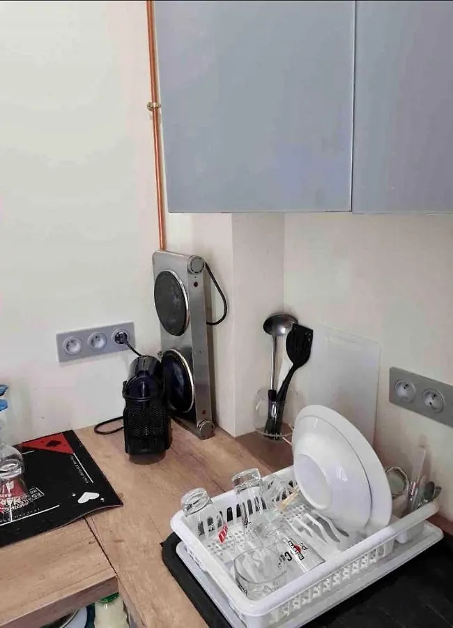 Jolie Studio A 10 Minute De La Tour Eiffel Paris Apartment